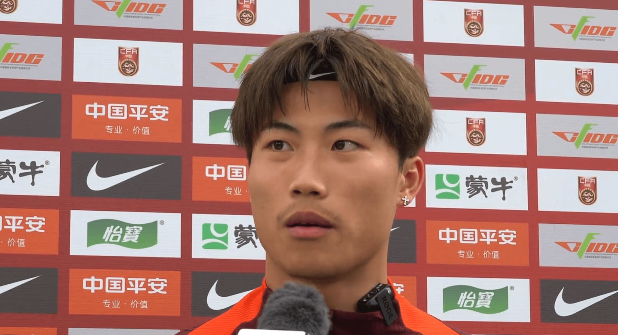 用音樂直面